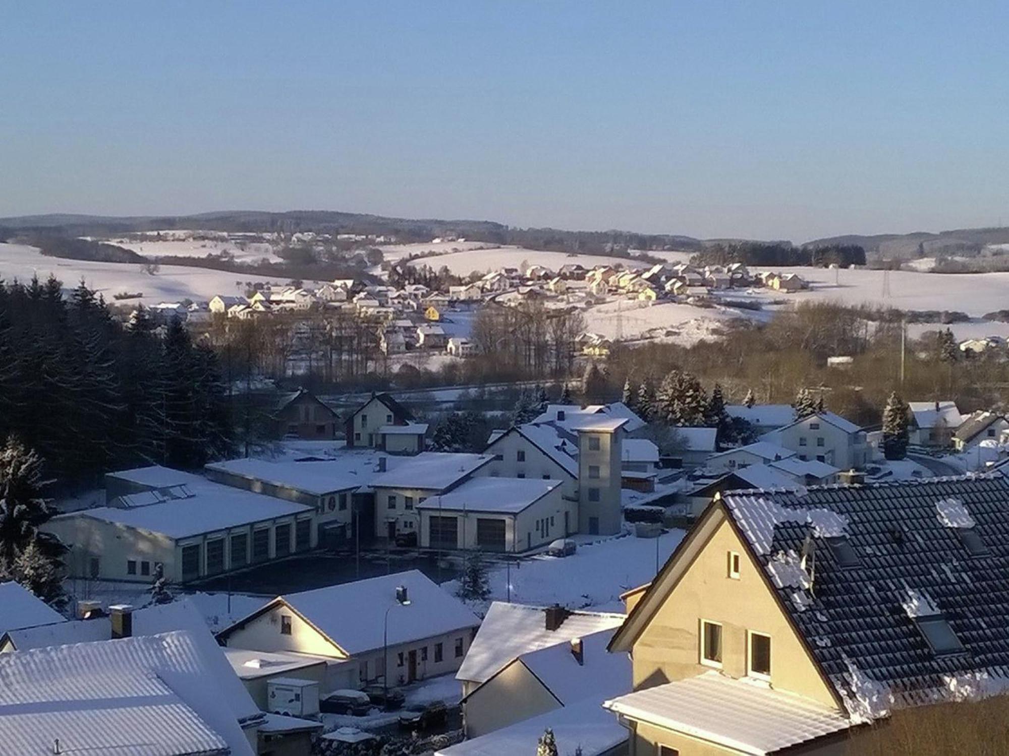 Charming Apartment In Gerolstein Germany With Large Verandah Extérieur photo